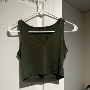SHEIN Green Fitted Sleeveless Crop Tank Top